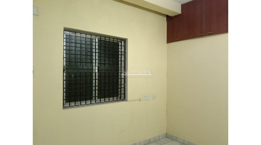 Flat West Mambalam