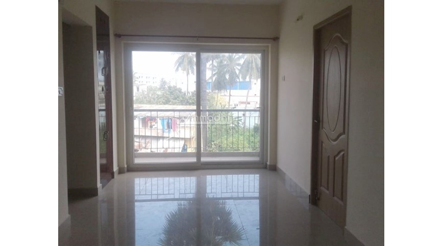 Flat at kelambakkam