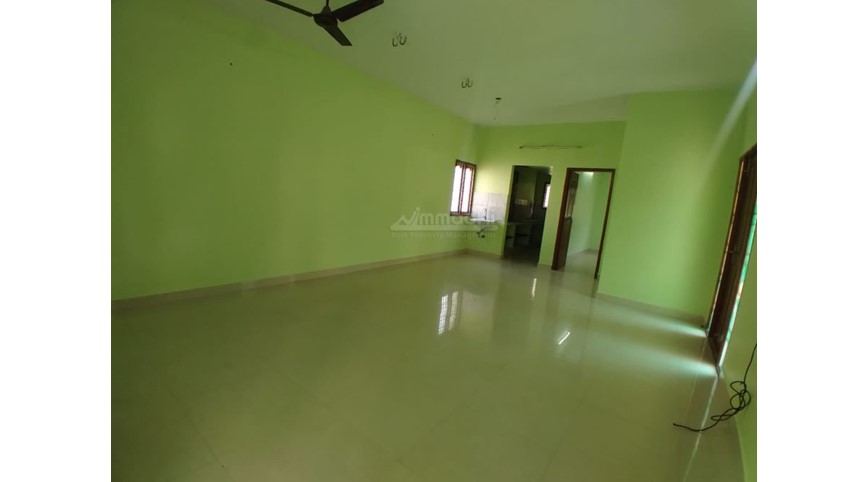 Flat At Moulivakkam