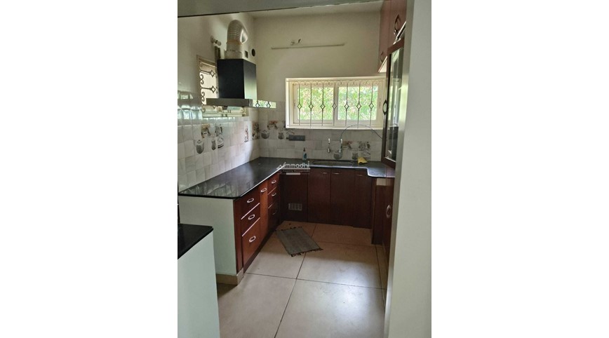 Santha Apartment