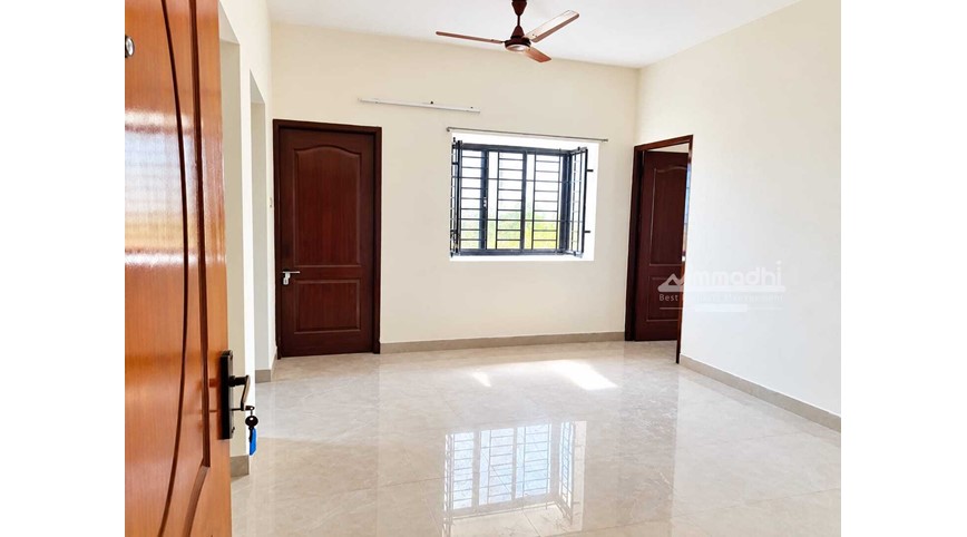 Flat at Manapakkam