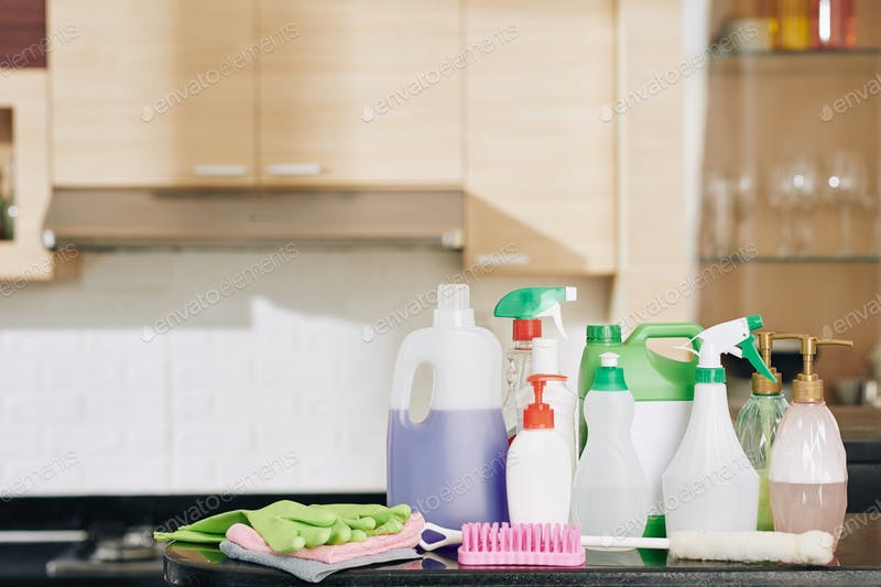 HOUSE CLEANING CHECKLIST FOR MOVE OUT